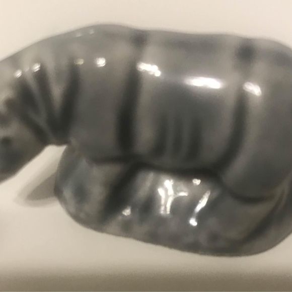 Red Rose Tea Company Rhinoceros Figurine Made In England - Picture 1 of 2